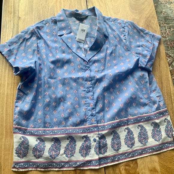 NWT Banana Republic button down short sleeve shirt size M - Picture 3 of 6